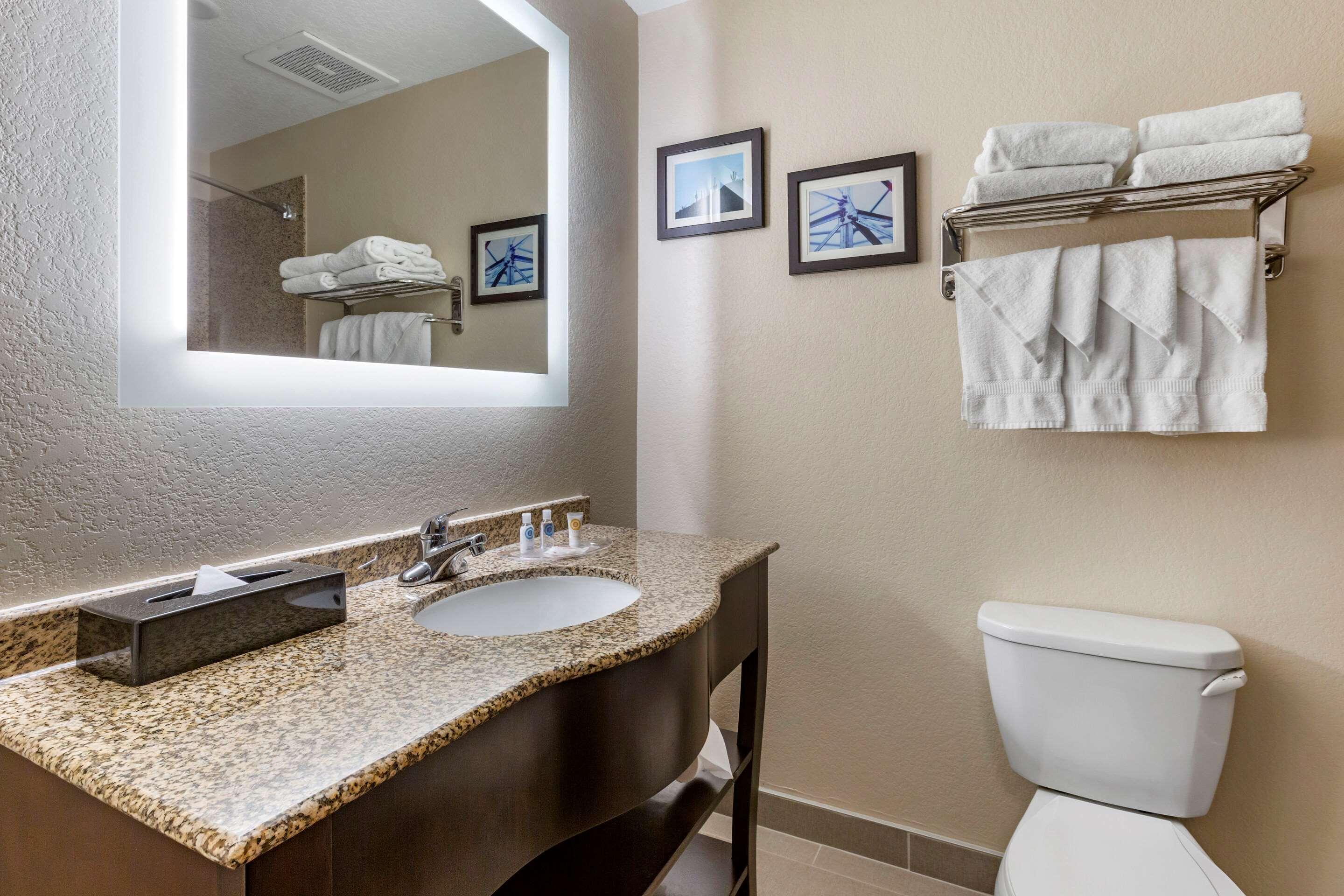 Comfort Suites Phoenix Airport Tempe Luaran gambar